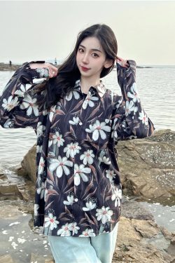 Retro Loose Long Sleeve Floral Shirt for Women – Autumn Hawaiian Beach Top, Unique Casual Style