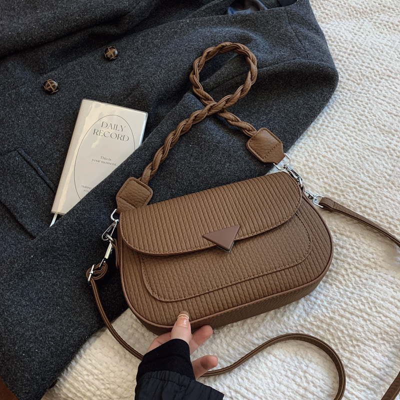 Retro Minimalist Saddle Bag for Women - 2025 Spring Casual Shoulder Bag, Trendy Versatile Design Retro Minimalist Saddle Bag for Women - 2025 Spring Casual Shoulder Bag, Trendy Versatile Design