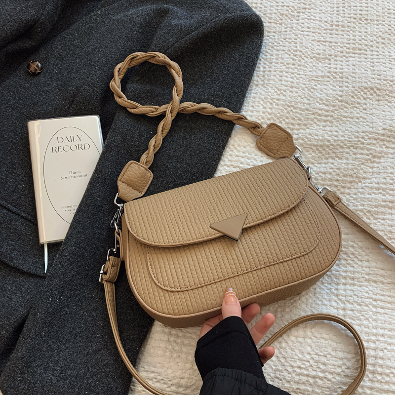 Retro Minimalist Saddle Bag for Women - 2025 Spring Casual Shoulder Bag, Trendy Versatile Design Retro Minimalist Saddle Bag for Women - 2025 Spring Casual Shoulder Bag, Trendy Versatile Design