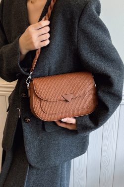 Retro Minimalist Saddle Bag for Women - 2025 Spring Casual Shoulder Bag, Trendy Versatile Design