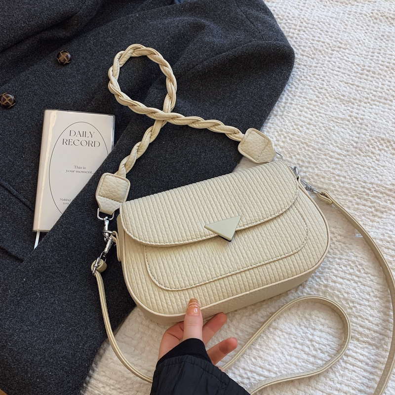 Retro Minimalist Saddle Bag for Women - 2025 Spring Casual Shoulder Bag, Trendy Versatile Design Retro Minimalist Saddle Bag for Women - 2025 Spring Casual Shoulder Bag, Trendy Versatile Design