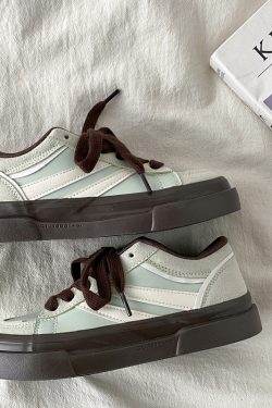 Retro Mint Green Board Shoes for Women - Spring 2025 Casual Sports Sneakers with Thick Sole, Versatile Y2K Style for Students