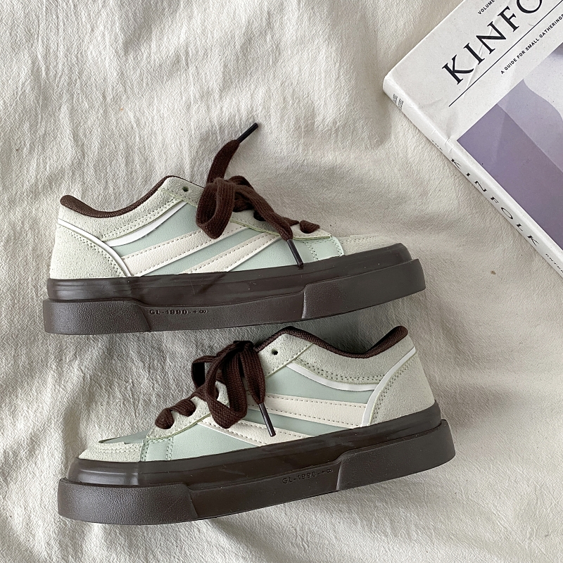 Retro Mint Green Board Shoes for Women - Spring 2025 Casual Sports Sneakers with Thick Sole, Versatile Y2K Style for Students Retro Mint Green Board Shoes for Women - Spring 2025 Casual Sports Sneakers with Thick Sole, Versatile Y2K Style for Students