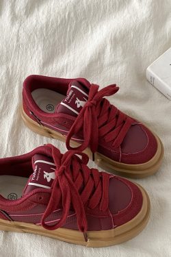 Retro Mint Green Board Shoes for Women - Spring 2025 Casual Sports Sneakers with Thick Sole, Versatile Y2K Style for Students