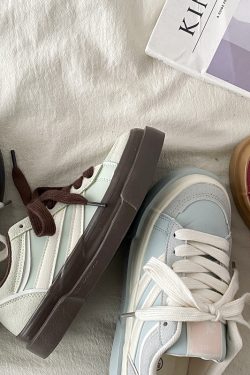 Retro Mint Green Board Shoes for Women - Spring 2025 Casual Sports Sneakers with Thick Sole, Versatile Y2K Style for Students