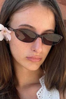 Retro Oval Narrow-Frame Sunglasses for Men and Women - Trendy Small Face Fit, Hip-Hop and Street Style, Ideal for Parties and Runway