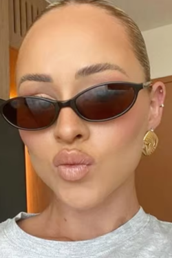 Retro Oval Narrow-Frame Sunglasses for Men and Women - Trendy Small Face Fit, Hip-Hop and Street Style, Ideal for Parties and Runway