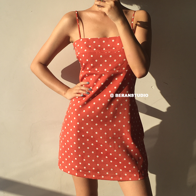 Retro Polka Dot Print Strapless Waist-Cinching Short Camisole Dress - European American Style, Cute Summer Fashion Retro Polka Dot Print Strapless Waist-Cinching Short Camisole Dress - European American Style, Cute Summer Fashion