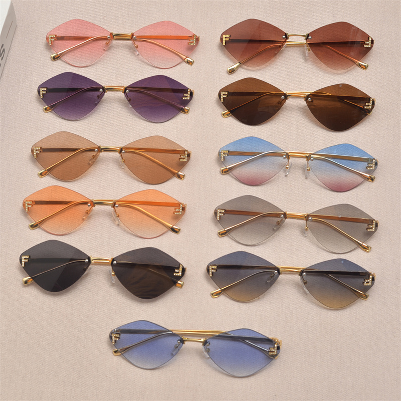 Retro Polygonal Diamond-Shaped Sunglasses for Women - Frameless Cut-Edge, Small Face Flattering, Trendy High-End Fashion Eyewear Retro Polygonal Diamond-Shaped Sunglasses for Women - Frameless Cut-Edge, Small Face Flattering, Trendy High-End Fashion Eyewear