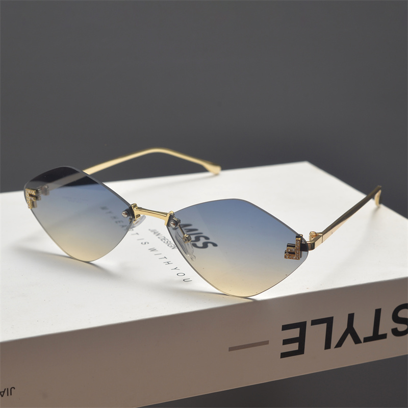 Retro Polygonal Diamond-Shaped Sunglasses for Women - Frameless Cut-Edge, Small Face Flattering, Trendy High-End Fashion Eyewear Retro Polygonal Diamond-Shaped Sunglasses for Women - Frameless Cut-Edge, Small Face Flattering, Trendy High-End Fashion Eyewear