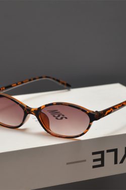 Retro Punk Style Ultra-Small Oval Sunglasses for Men and Women - Trendy Slimming Hip-Hop Sunglasses for Small Faces