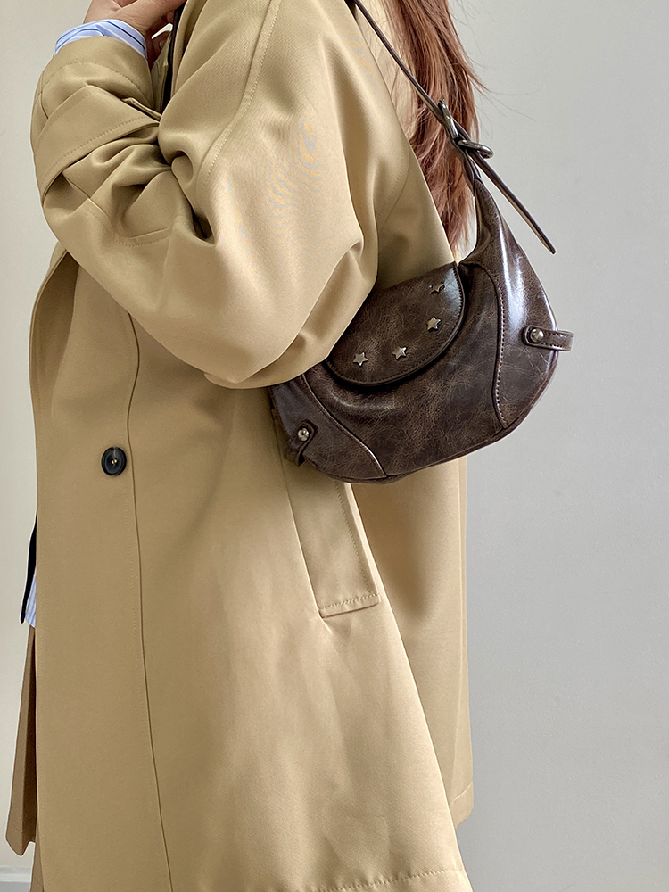 Retro Saddle Bag for Women - Handheld Crossbody Small Bag, Spring Summer 2025 Niche Design, Perfect for Y2K and Vintage Styles Retro Saddle Bag for Women - Handheld Crossbody Small Bag, Spring Summer 2025 Niche Design, Perfect for Y2K and Vintage Styles