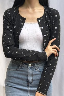 Retro Smiley Face Print Long Sleeve Cardigan T-Shirt Top with Round Neck, High Waist, and Short Hem – Cute Y2K Style Fashion