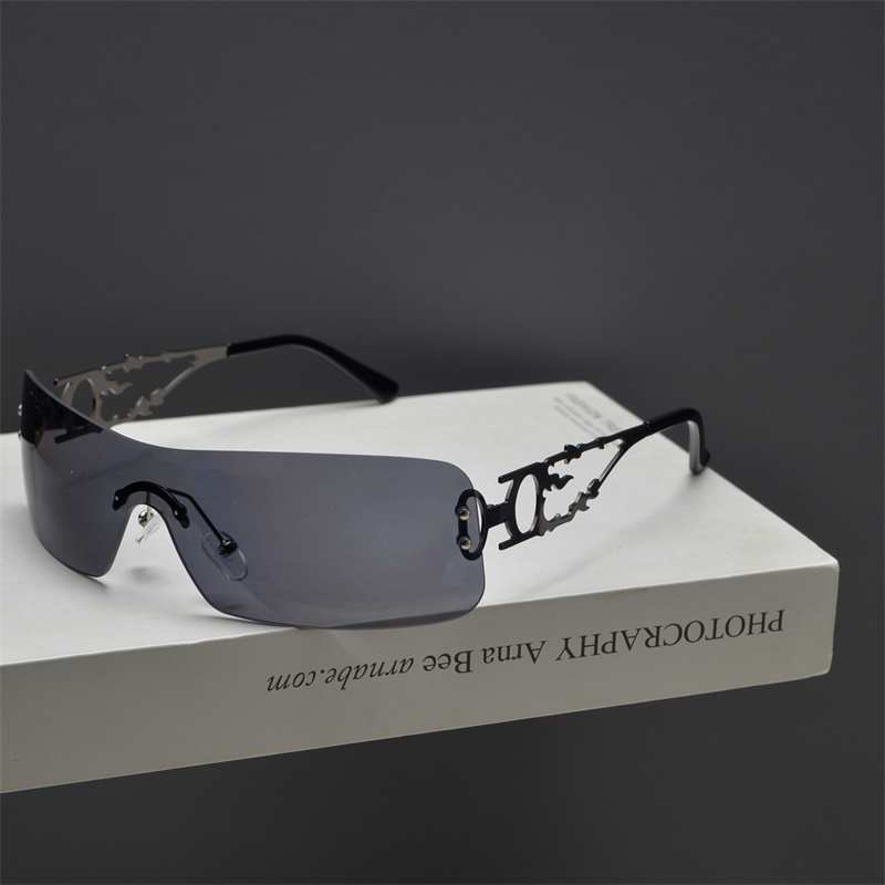Retro Square Frameless Cut-Edge Sunglasses for Women - Millennial Punk Style, Internet Celebrity Street Fashion Accessory Retro Square Frameless Cut-Edge Sunglasses for Women - Millennial Punk Style, Internet Celebrity Street Fashion Accessory