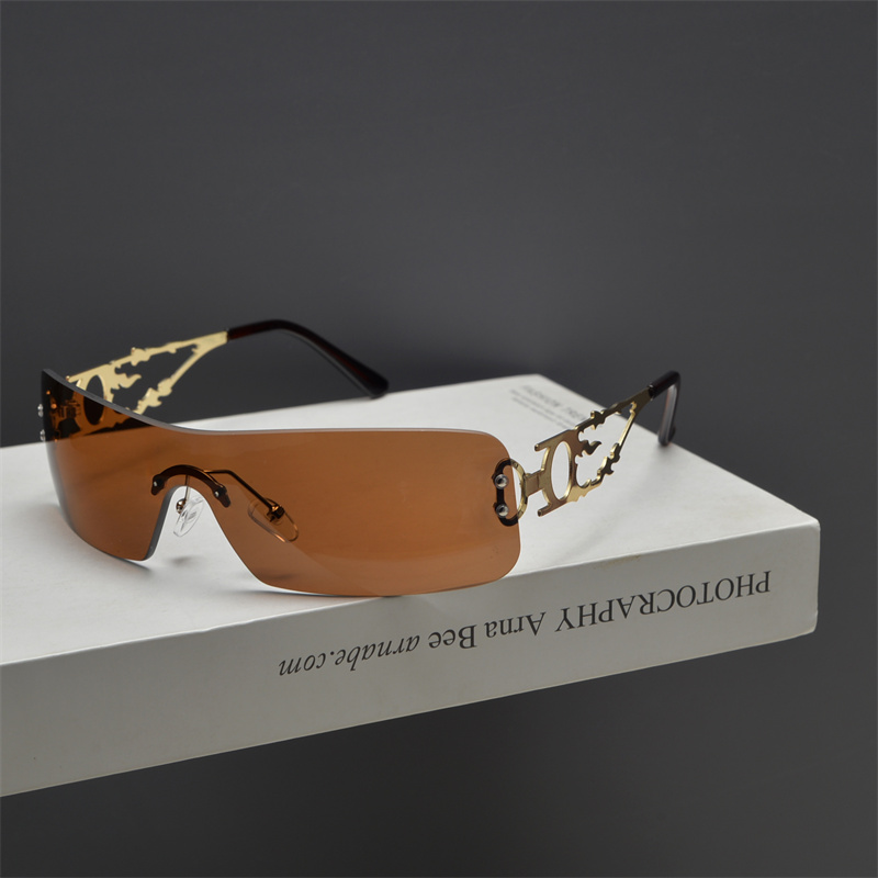 Retro Square Frameless Cut-Edge Sunglasses for Women - Millennial Punk Style, Internet Celebrity Street Fashion Accessory Retro Square Frameless Cut-Edge Sunglasses for Women - Millennial Punk Style, Internet Celebrity Street Fashion Accessory