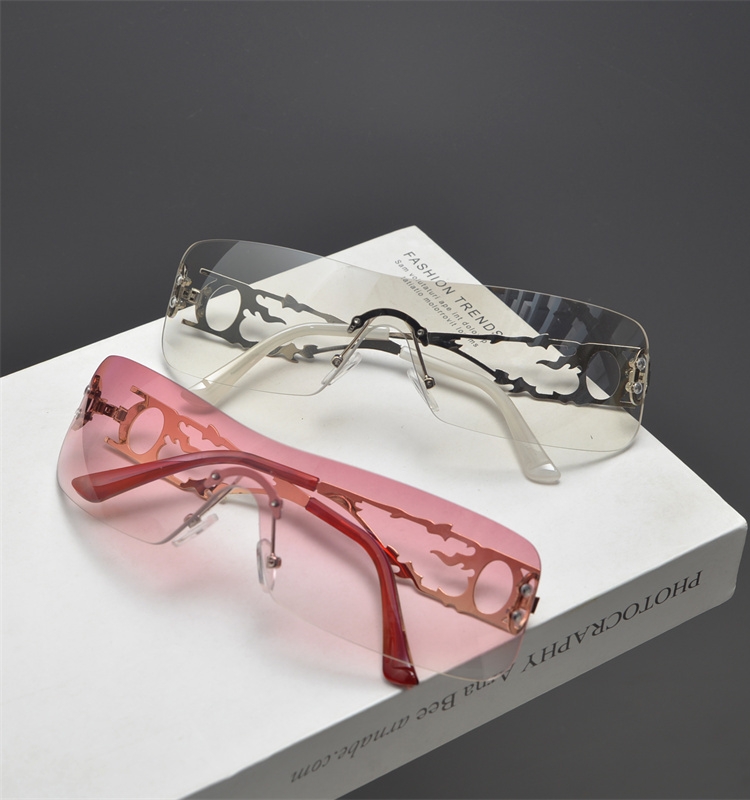 Retro Square Frameless Cut-Edge Sunglasses for Women - Millennial Punk Style, Internet Celebrity Street Fashion Accessory Retro Square Frameless Cut-Edge Sunglasses for Women - Millennial Punk Style, Internet Celebrity Street Fashion Accessory