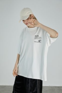 Retro Street Photography Pure Cotton Knitted Loose Short Sleeve T-Shirt for a 90s Inspired Look