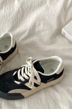 Retro Thick-Soled Women's Casual Sports Shoes - Versatile College Style for Spring 2025 - Trendy Y2K Inspired Footwear