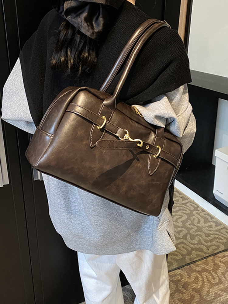 Retro Underarm Bag for Women - 2025 Stylish Handheld Shoulder Tote, Fashionable Pillow Bag for Spring and Summer Commuting Retro Underarm Bag for Women - 2025 Stylish Handheld Shoulder Tote, Fashionable Pillow Bag for Spring and Summer Commuting