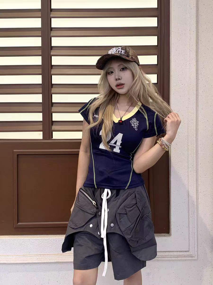 Retro V-Neck Short Sleeve Sports T-Shirt for Women – Slim Fit, Sexy Design, 2025 Summer Fashion, Perfect for Casual and Active Wear Retro V-Neck Short Sleeve Sports T-Shirt for Women – Slim Fit, Sexy Design, 2025 Summer Fashion, Perfect for Casual and Active Wear