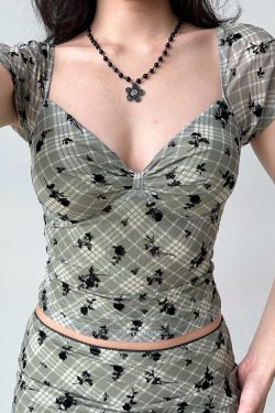 Retro Velvet Plaid Short Sleeve T-Shirt & Bodycon Skirt Set for Women - European & American Style Summer Fashion