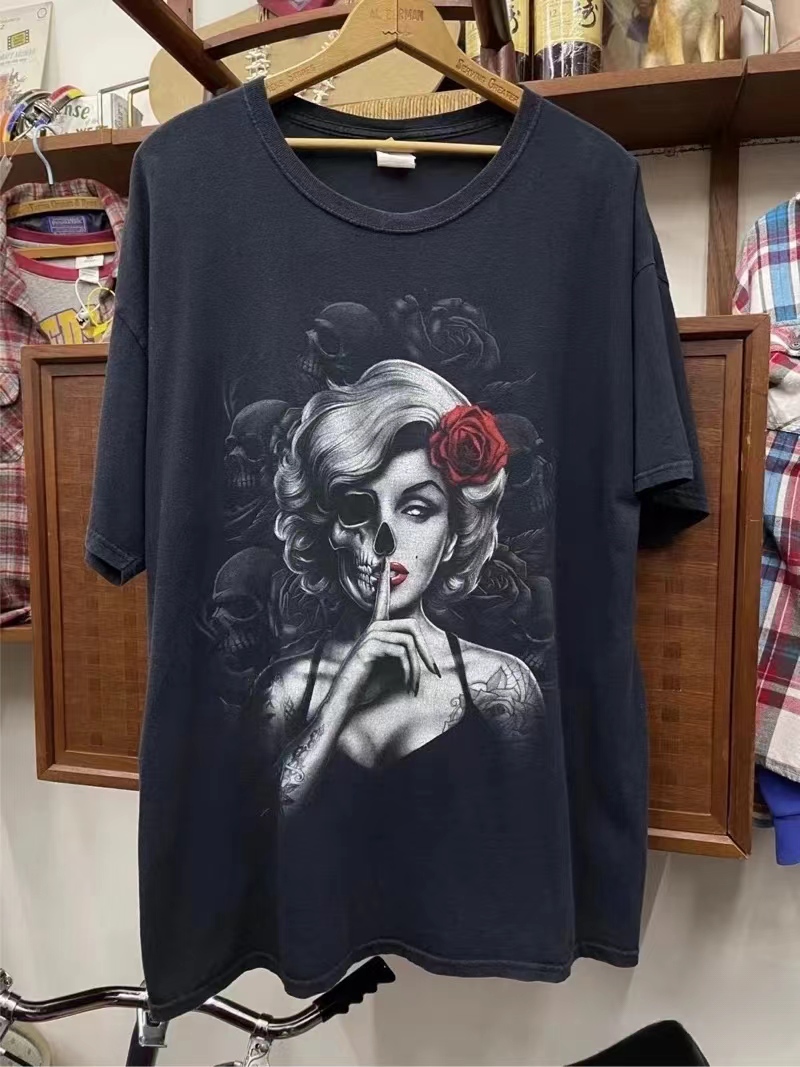 Retro Vintage Distressed Green Short Sleeve T-Shirt for Women - Trendy Summer Base Top in European and American Style Retro Vintage Distressed Green Short Sleeve T-Shirt for Women - Trendy Summer Base Top in European and American Style