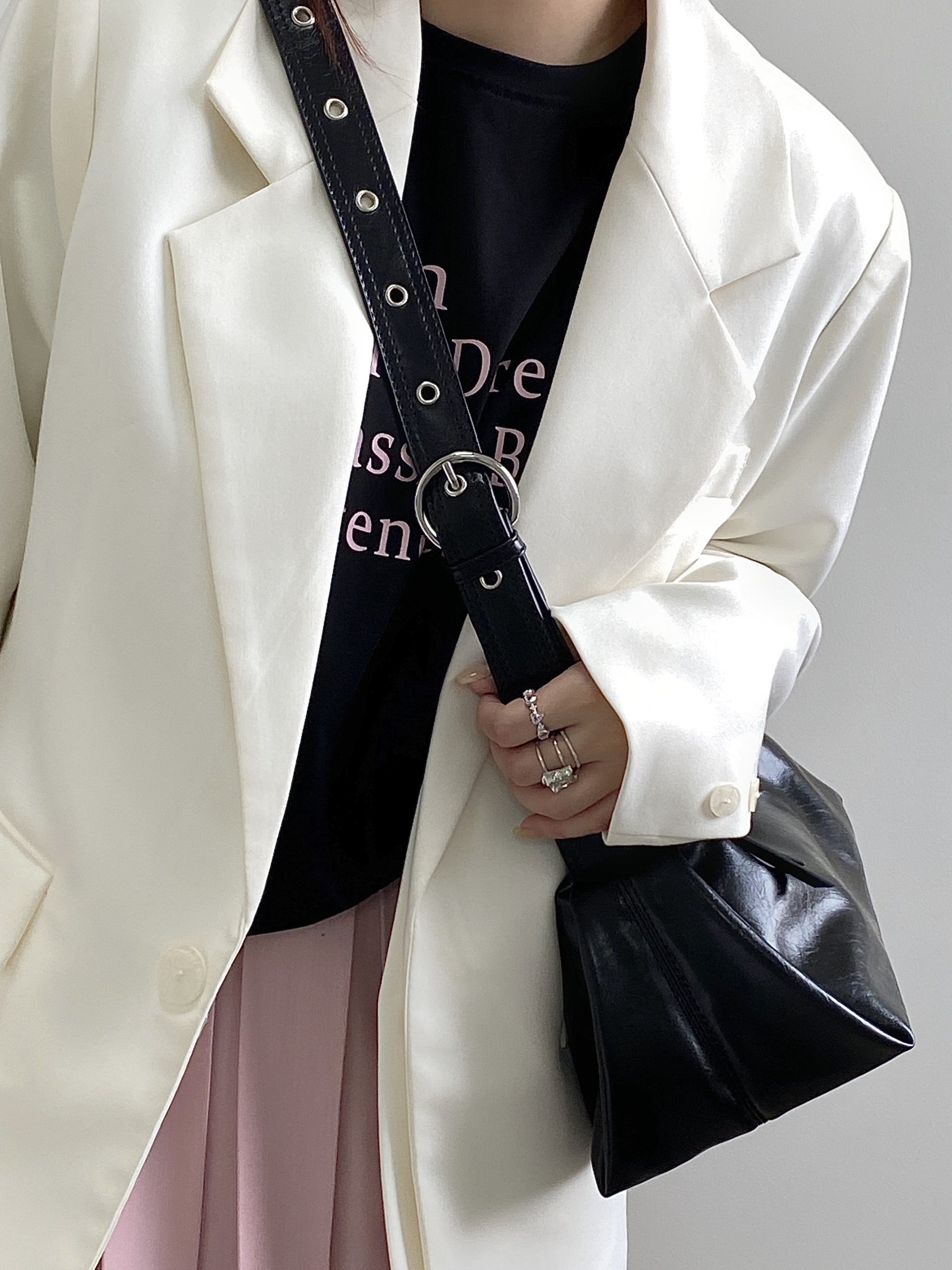 Retro Wide Shoulder Strap Tote Bag for Women - Spring Summer 2025 Cool Crossbody Design Retro Wide Shoulder Strap Tote Bag for Women - Spring Summer 2025 Cool Crossbody Design