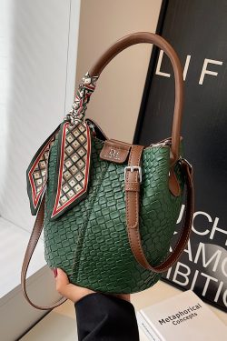 Retro Women's Bucket Bag - 2025 Autumn Style Diamond-Patterned Minimalist Shoulder Handbag