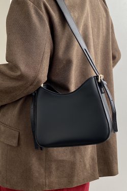 Retro Women's Underarm Saddle Bag - Versatile Crossbody Bag for Spring/Summer 2025, Trendy Niche Design, Chic and Stylish