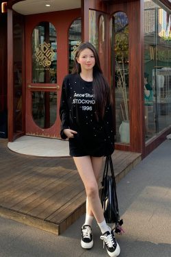 Rhinestone Letter Long Sleeve T-Shirt for Women - Loose Fit High Street Style Sun Protection Cover-Up Top