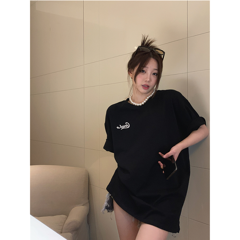 Rose Red Plus Size Loose Fit Cotton Short Sleeve T-Shirt for Women - Casual Mid-Length Top, Perfect for Everyday Wear Rose Red Plus Size Loose Fit Cotton Short Sleeve T-Shirt for Women - Casual Mid-Length Top, Perfect for Everyday Wear