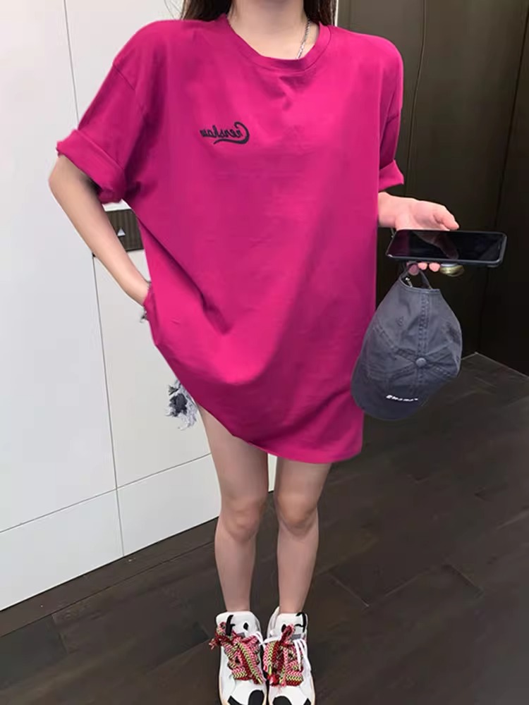 Rose Red Plus Size Loose Fit Cotton Short Sleeve T-Shirt for Women - Casual Mid-Length Top, Perfect for Everyday Wear Rose Red Plus Size Loose Fit Cotton Short Sleeve T-Shirt for Women - Casual Mid-Length Top, Perfect for Everyday Wear