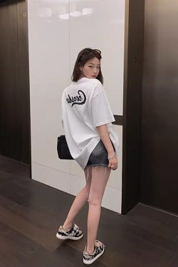 Rose Red Plus Size Loose Fit Cotton Short Sleeve T-Shirt for Women - Casual Mid-Length Top, Perfect for Everyday Wear