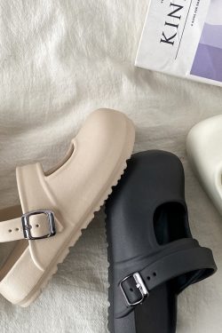 Round-Toe Mary Jane Slippers for Women - Summer 2025 Thick-Soled Closed-Toe Half Slippers, Trendy Holey Design for Outdoor Wear