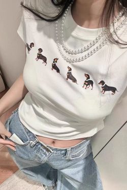 Sausage Dog Print Slim-Fit Short Sleeve T-Shirt for Women - Round Neck Flattering Design, Trendy Jennie-Style Fashion