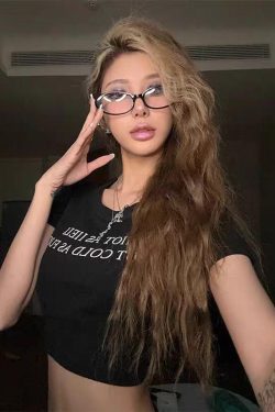 Sexy Cropped T-Shirt for Women - Summer American Retro Style, Fitted Short Sleeve Midriff-Baring Top, Trendy 90s Inspired Fashion