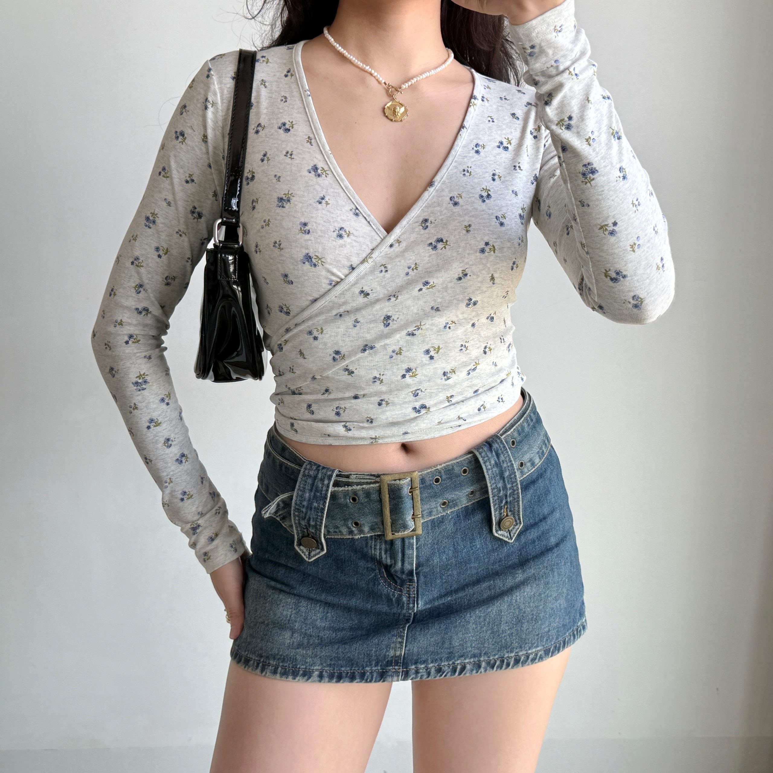 Sexy Cross V-Neck Wrap Long Sleeve Floral T-Shirt - European American Style Women's Top - Trendy Y2K Fashion Sexy Cross V-Neck Wrap Long Sleeve Floral T-Shirt - European American Style Women's Top - Trendy Y2K Fashion