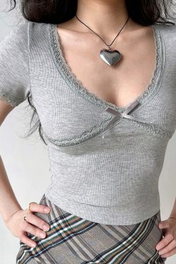 Sexy Lace Trim Low-Cut V-Neck Ribbed Short-Sleeve T-Shirt for Women - Slim Fit European American Style Top