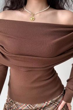 Sexy One-Shoulder Pleated Knitted Top for Women - Slim Fit Flattering Sweater in European and American Style