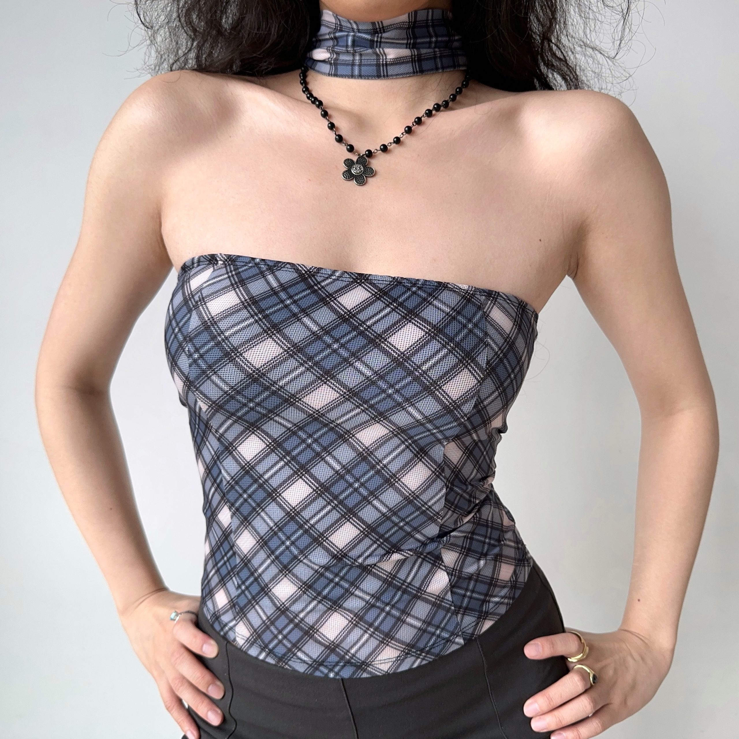 Sexy Plaid Strapless Top with Scarf - Women's Sleeveless Slim Fit - European & American Style - Summer Fashion 90s Inspired Sexy Plaid Strapless Top with Scarf - Women's Sleeveless Slim Fit - European & American Style - Summer Fashion 90s Inspired
