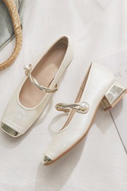 Sheepskin National Style Cheongsam Mary Jane Shoes for Women - Elegant Evening Flats, French-Inspired Design for Skirts