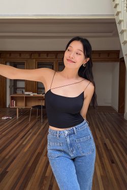 Slanted Shoulder Strap Camisole for Women - Unique Itchy Design, Versatile Short Top for Y2K and European Styles