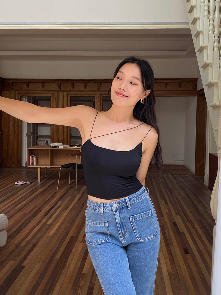 Slanted Shoulder Strap Camisole for Women - Unique Itchy Design, Versatile Short Top for Y2K and European Styles Slanted Shoulder Strap Camisole for Women - Unique Itchy Design, Versatile Short Top for Y2K and European Styles