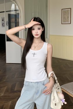 Slim Fit Cross Strap Tank Top for Women - American Style Sleeveless Sports Top - Summer Essential for Active Wear