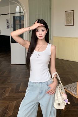 Slim Fit Cross Strap Tank Top for Women - American Style Sleeveless Sports Top - Summer Essential for Active Wear