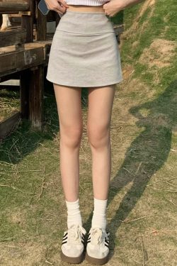 Slim Fit Split Hem Shorts for Women - Mid-Waist Sports Yoga Bodycon Skirt Pants - Versatile Summer Fashion