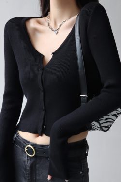 Slim Fit V-Neck Knitted Top for Women, High-Waisted Short Long Sleeve Buttoned Cardigan, American Style Layering Essential