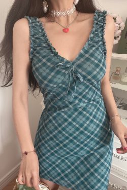 Spicy Girl Deep V Slim-Fit Elastic Mesh Vacation Dress - American Style 2025, Chic Summer Fashion for Trendy Women