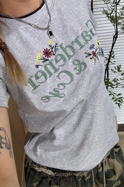 Spicy Girl Embroidered Short-Sleeve T-Shirt for Women - American Style Round Neck High Street Summer Trend Top