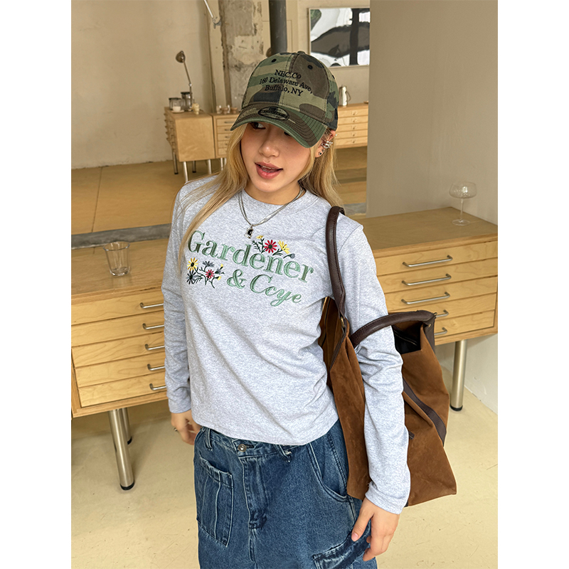 Spicy Girl Embroidered Short-Sleeve T-Shirt for Women - American Style Round Neck High Street Summer Trend Top Spicy Girl Embroidered Short-Sleeve T-Shirt for Women - American Style Round Neck High Street Summer Trend Top